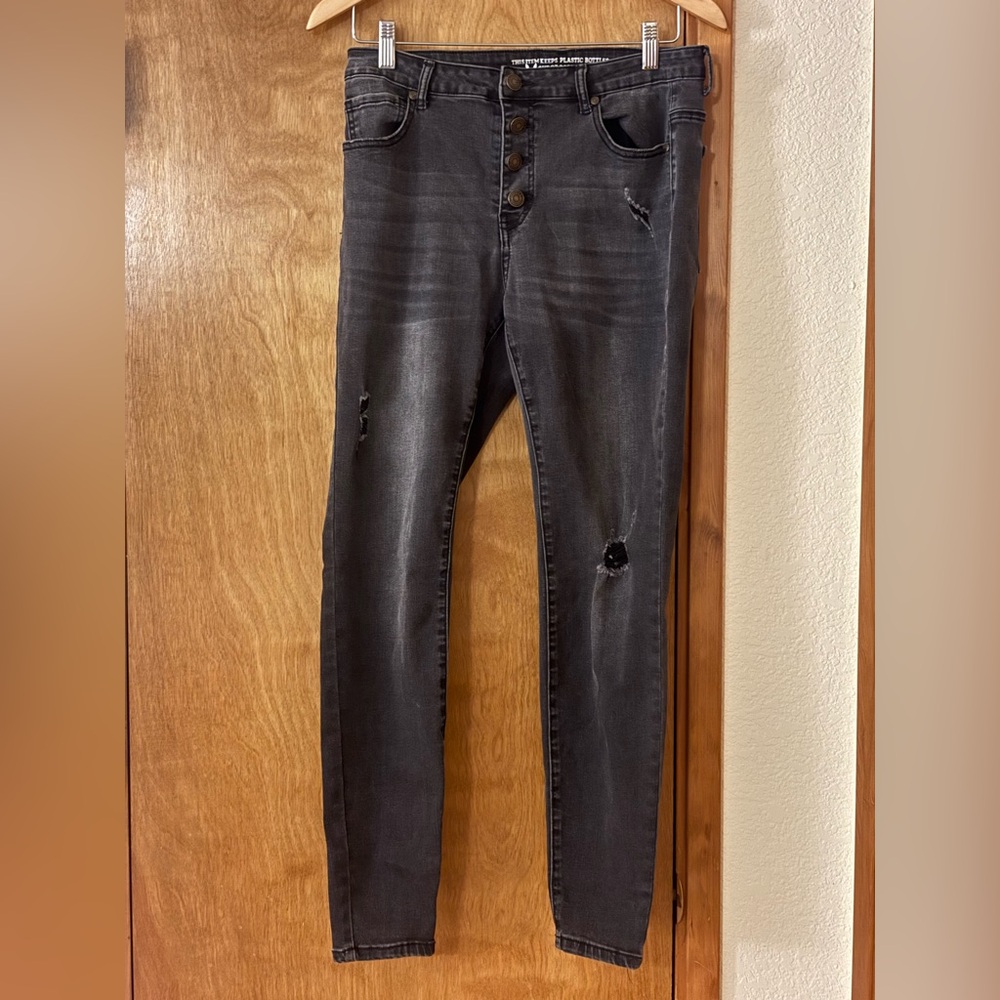 Grace & Lace Women's Skinny Jeans in Washed Black